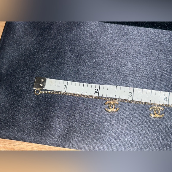/traded/Chanel Matelasse CC Charm Bracelet in Gold Tone - Picture 13 of 16